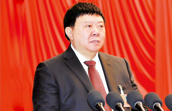 市第十五届人大二次会议举行第二次全体会议