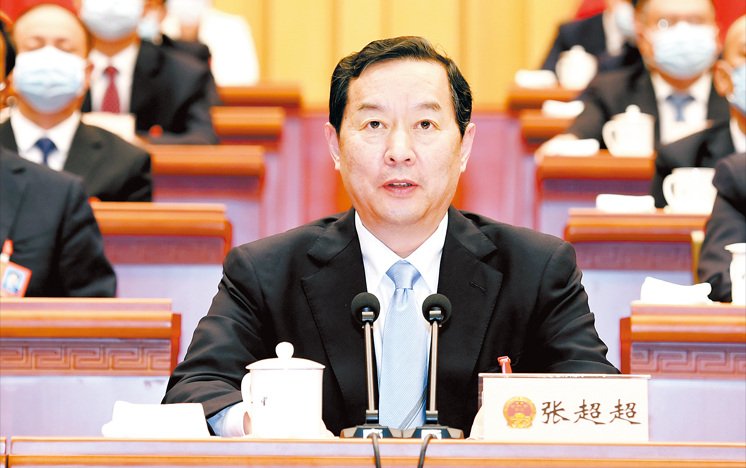 市第十五届人民代表大会第一次会议胜利闭幕